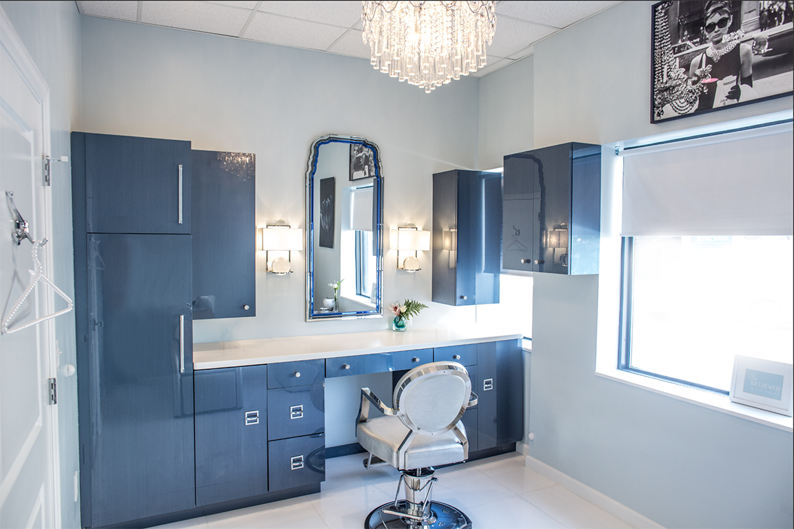 Private suite for weaves and other hair treatments modern